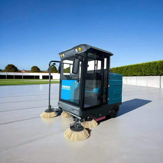 Giyo Industrial Floor Sweeper S2000 with 1950mm Cleaning Path